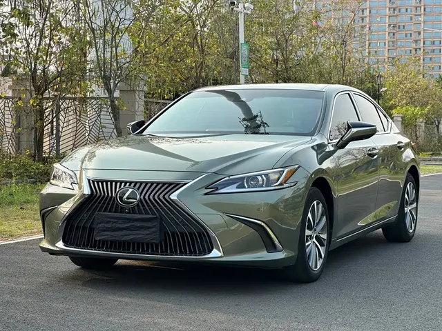 Lexus ES 2021 200 Excellence Edition
