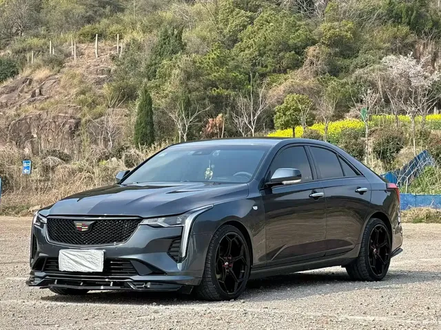 Cadillac CT4 2022 28T Luxury Model