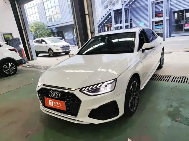 Audi A4L 2022 40 TFSI Fashion Dynamic