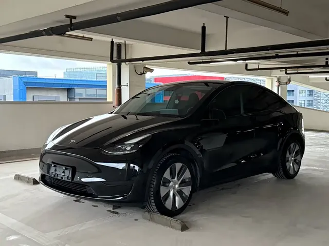 Tesla Model Y 2022 Facelift Rear-Wheel Drive Version