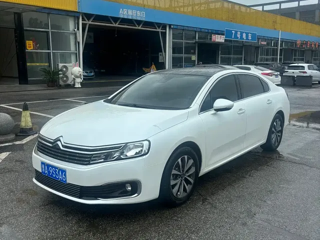 Citroën C6 2021 400THP Comfort Version