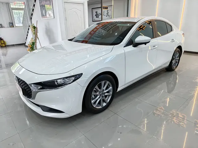Mazda 3 Axela 2023 2.0L Auto Zhiqing