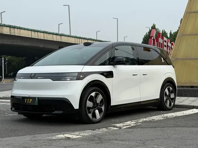 ZEEKR MIX 2025 Long Range Intelligent Driving Edition