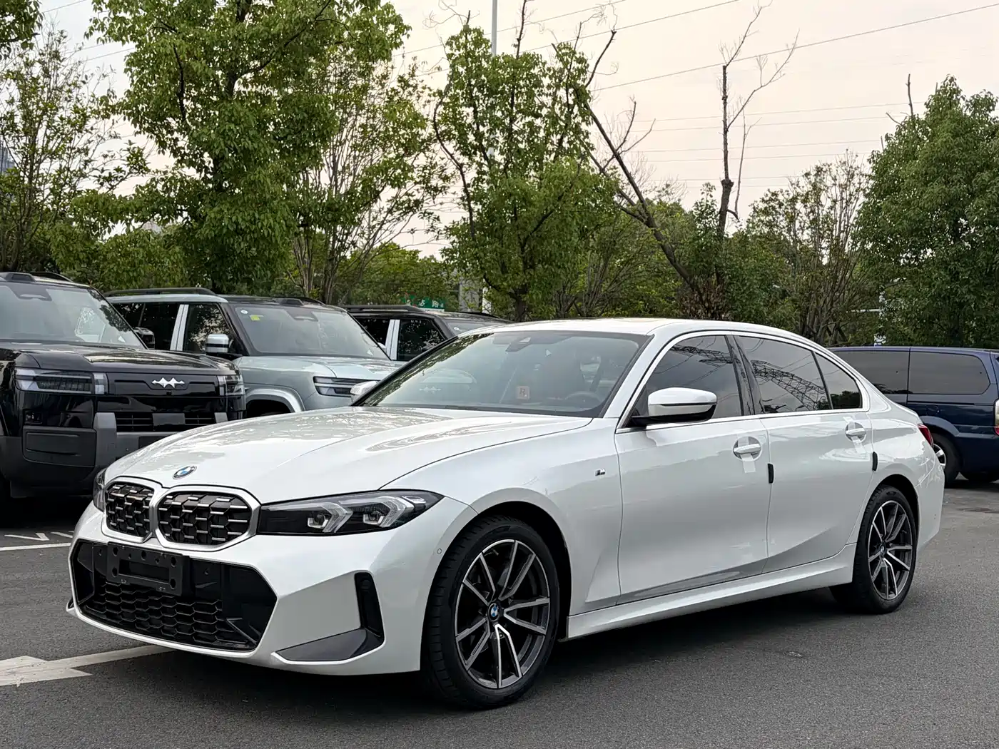 BMW 3 Series 2023 325Li M Sport Package