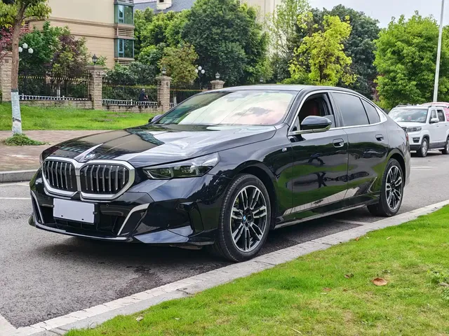 BMW 5 Series 2025 530Li xDrive M Sport Package
