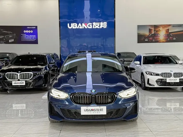 BMW 1 Series 2023 125i M Sport Shadow Edition
