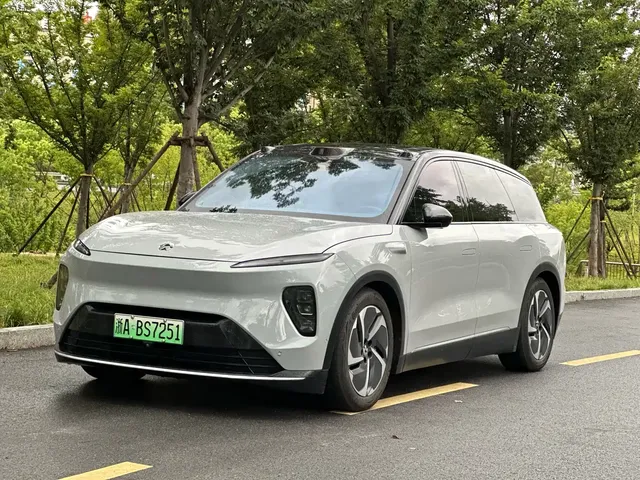 NIO ES8 2023 75kWh