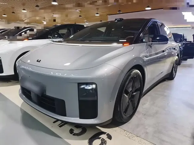Li Auto i6 2025 2WD Base Model