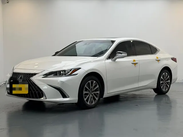 Lexus ES 2023 200 Excellence Edition