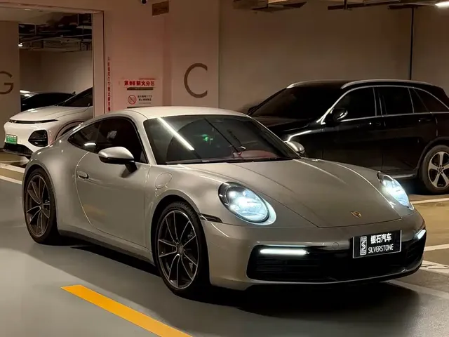Porsche 911 2023 Carrera 3.0T