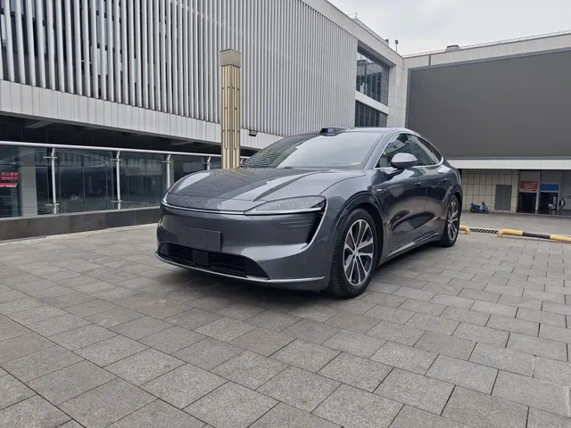 Zhijie Luxeed R7 2024 Pure Electric 802km Max