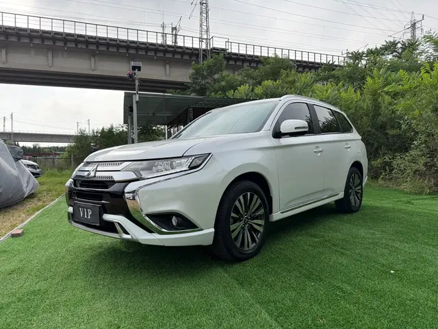 Mitsubishi Outlander 2021 2.0L FWD Comfort Edition 5-seater