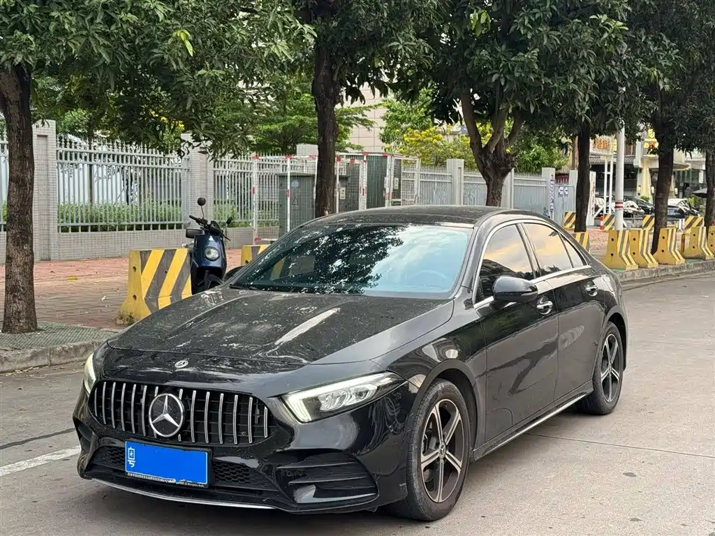 Mercedes-Benz A-Class 2022 Facelift III A 200 L Sport Sedan Fashion
