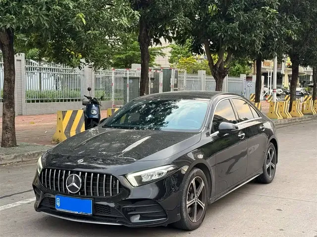 Mercedes-Benz A-Class 2022 Facelift III A 200 L Sport Sedan Fashion