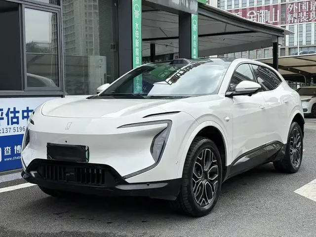 Avatr 07 2026 model Ultra EV AWD