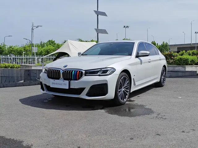 BMW 5 Series 2022 530Li Leading M Sport Package