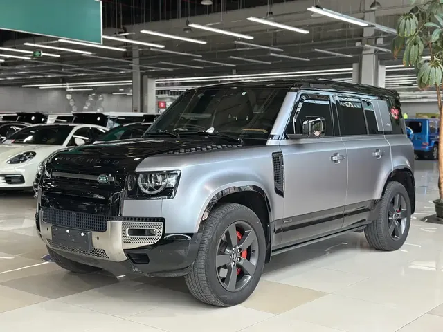 Land Rover Defender 2023 Facelift 110 3.0T P400 X