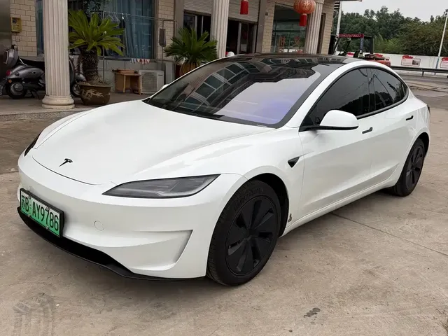 Tesla Model 3 2025 Model Rear-Wheel Drive Edition