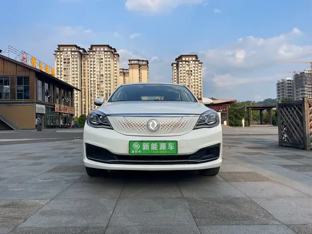 Dongfeng Aeolus Dongfeng Fengshen E70 2021 Facelift 500 Premium Edition