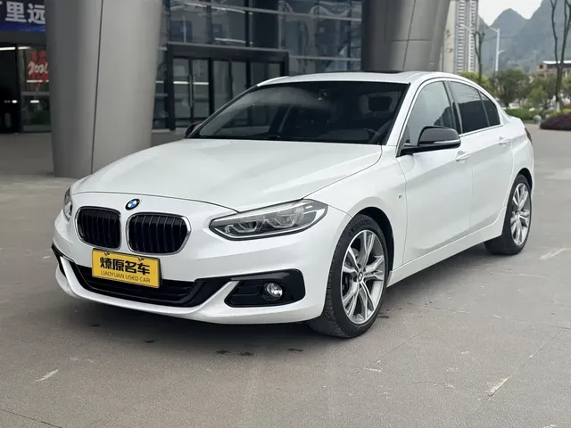 BMW 1 Series 2018 118i Sport Edition
