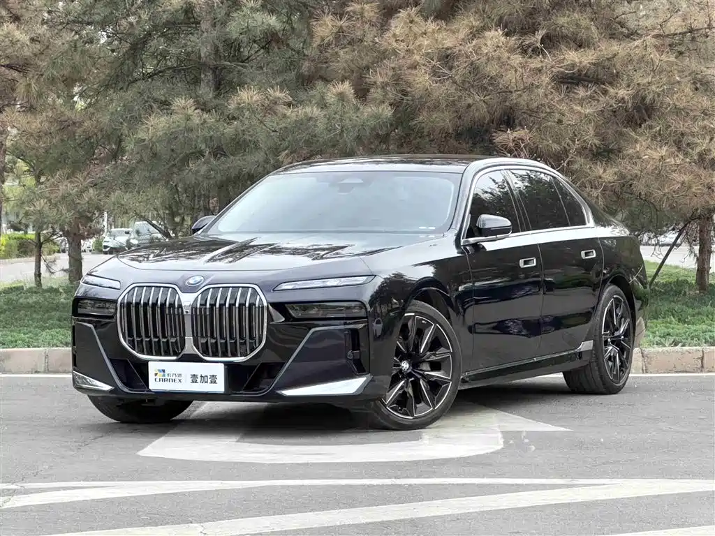 BMW 7 Series 2023 Model 740Li Leading M Sport Package