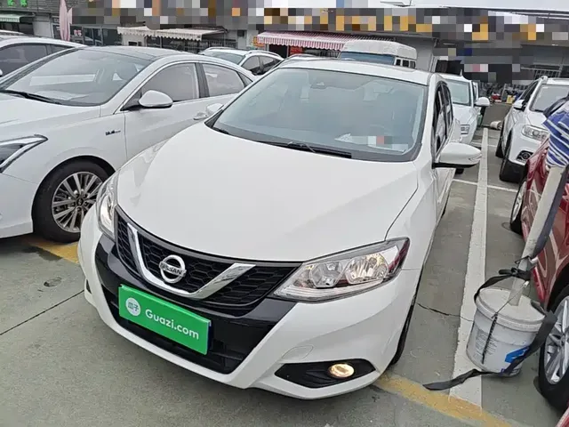 Nissan Tiida 2016 1.6L CVT Smart Edition