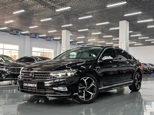 Volkswagen Magotan 2023 Model 2 Million Commemorative Edition 330TSI DSG Luxury