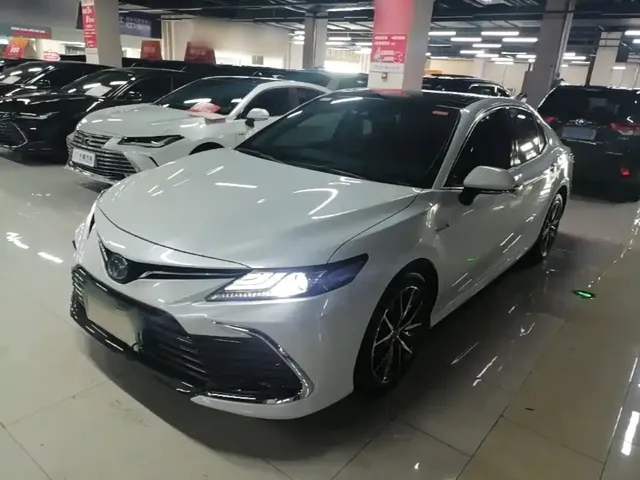 Toyota Camry 2021 Hybrid 2.5HG Luxury Edition