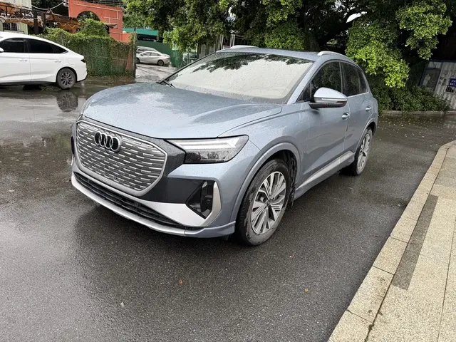 Audi Q4 e-tron 2022 40 e-tron Pioneer Edition