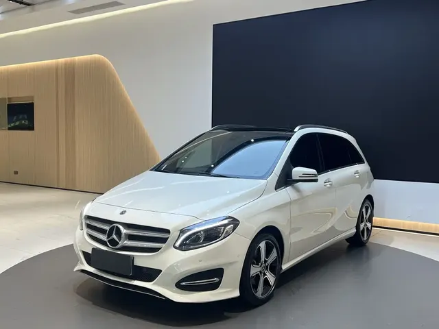 Mercedes-Benz B-Class 2018 B 200 Fashion