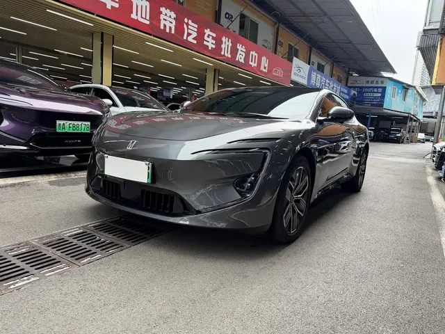 Avatr 12 2023 Model 700 Triple Laser RWD Luxury Edition