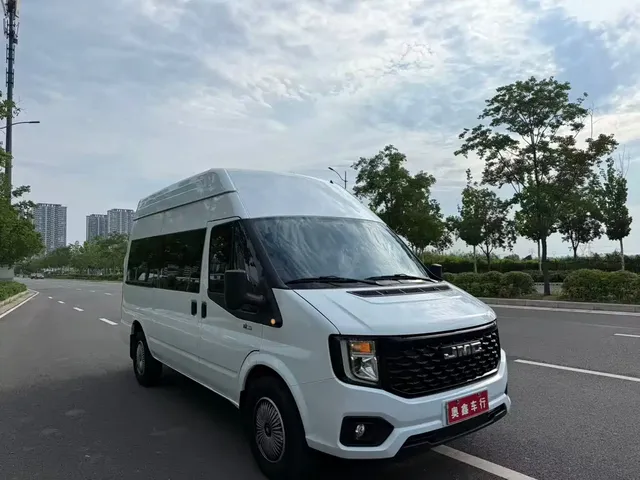 Jiangling JMC Fushun 2022 2.0T Manual Multi-purpose Passenger Vehicle Medium Wheelbase High Roof 6-7 seater