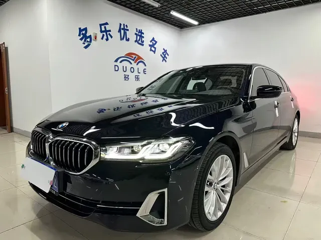 BMW 5 Series 2022 Facelift 525Li Luxury Package