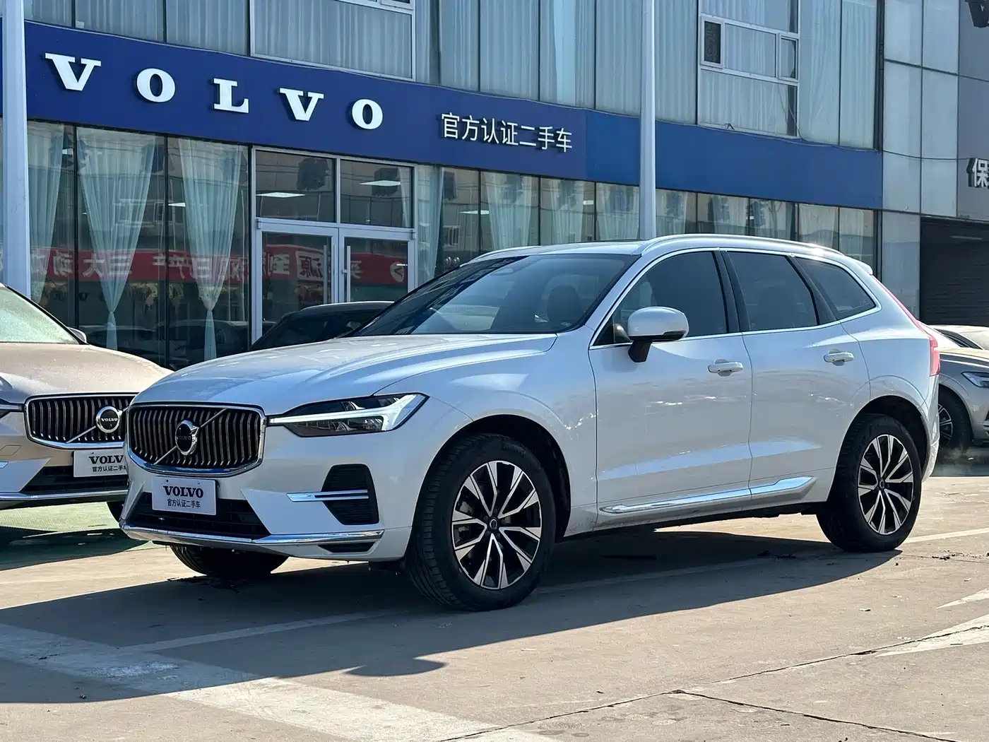 Volvo XC60 2023 B5 AWD Smart Elite Luxury