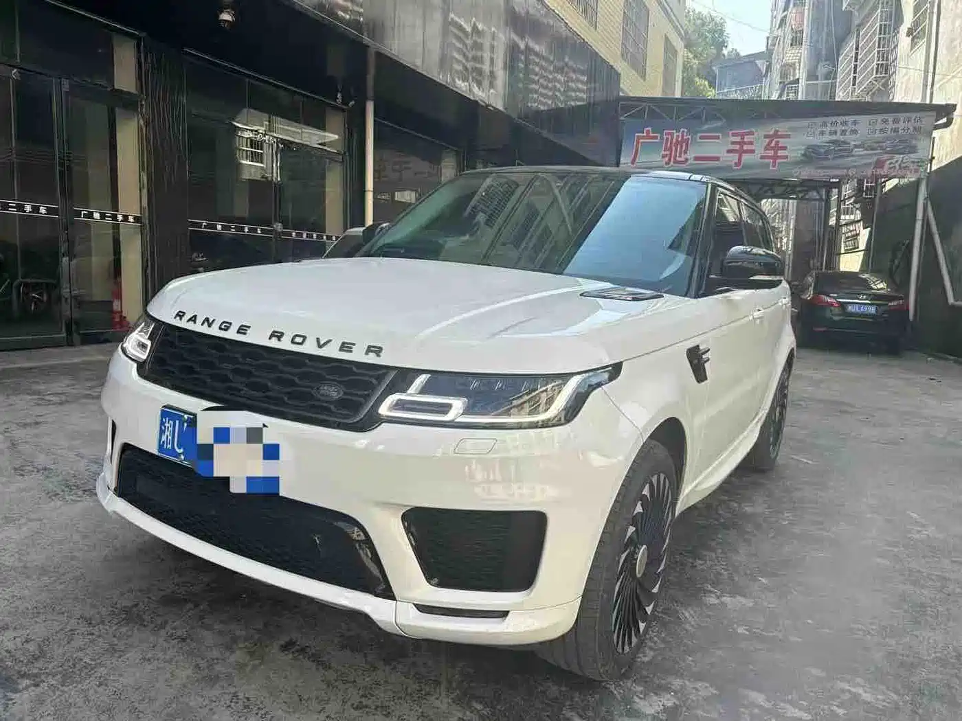Land Rover Range Rover Sport 2020 3.0 L6 SE