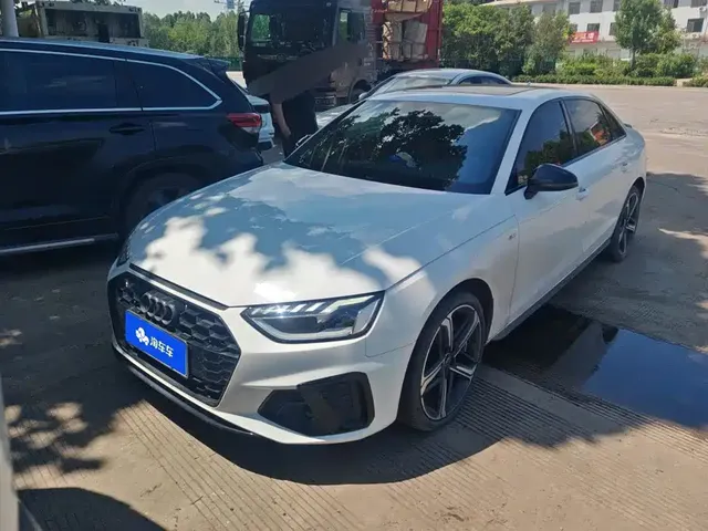 Audi A4L 2024 40 TFSI Luxury Dynamic