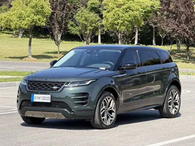 Land Rover Range Rover Evoque 2022 Range Rover Evoque L 249PS R-Dynamic Luxury Edition