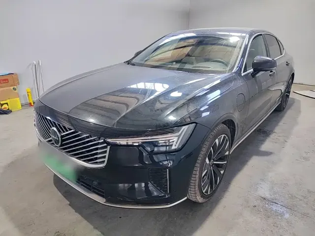 Volvo S90 Plug-in Hybrid 2026 Plug-in Hybrid AWD Long Range Elegance Luxury