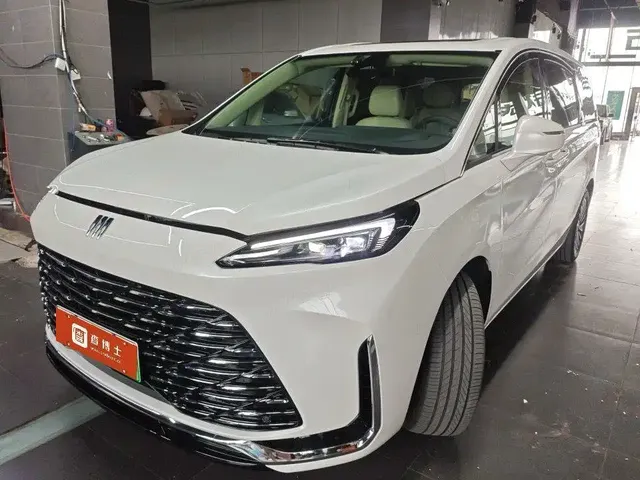 Buick GL8 New Energy 2025 Landlux Smart Edition 7-seater