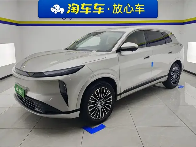 Dongfeng Aeolus L8 2025 Plug-in Hybrid