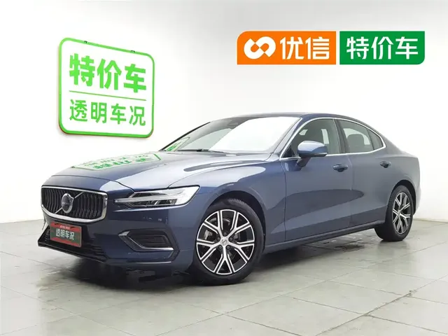 Volvo S60 2023 B4 Smart Comfort Luxury Edition