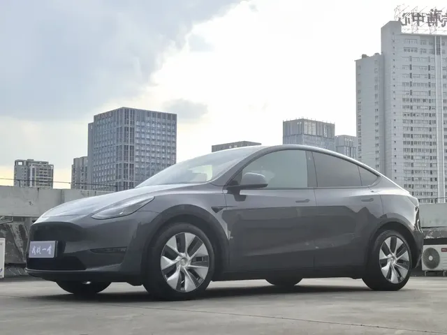 Tesla Model Y 2021 Model Long Range AWD