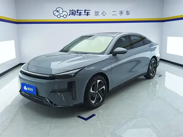 Geely Galaxy L6 2024 125km PLUS Soaring Dragon Edition