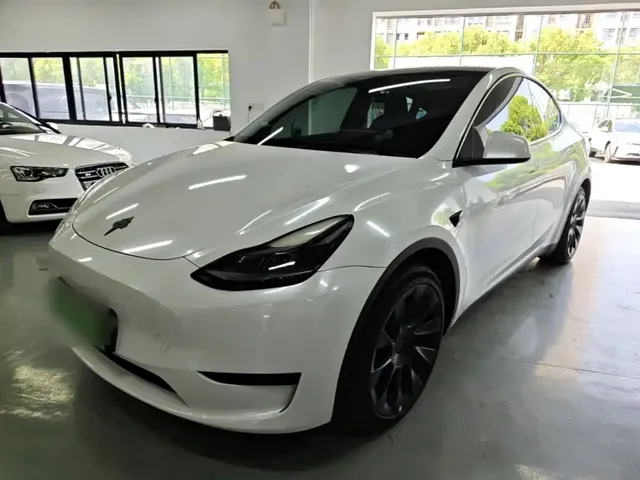 Tesla Model Y 2022 Facelift Rear-Wheel Drive Version