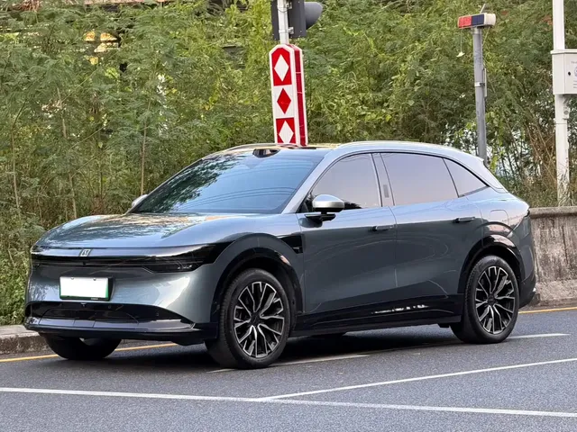 ZEEKR 7X 2025 Model 75kWh RWD Smart Driving Edition