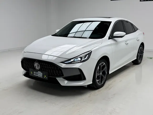 MG 5 2023 180DVVT CVT Luxury Edition