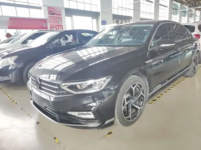 Volkswagen Magotan 2023 Model 2 Million Commemorative Edition 330TSI DSG Luxury