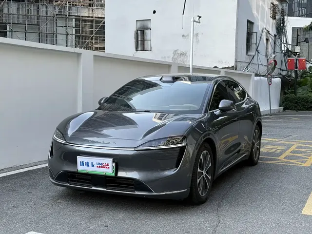Zhijie Luxeed R7 2025 Extended Range 251km Max
