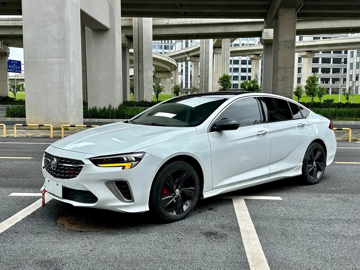 Buick Regal 2021 GS 28T Premium Model