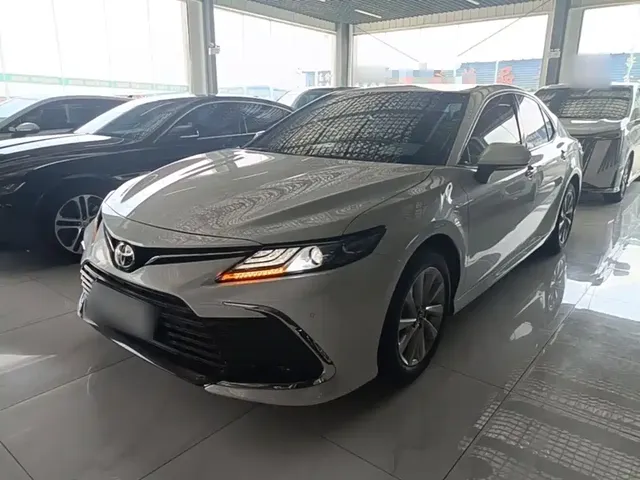 Toyota Camry 2021 2.0G Luxury Edition